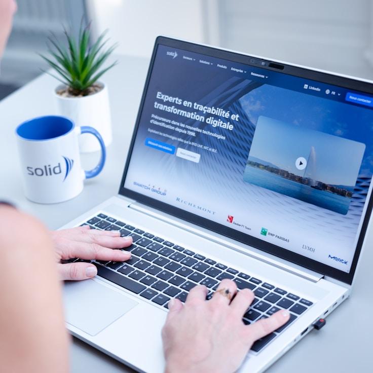 Technical rendering setup showing 3D element optimization for presentations